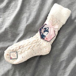 Aromasoles Rose & Shea Butter Infused cozy winter cabin socks